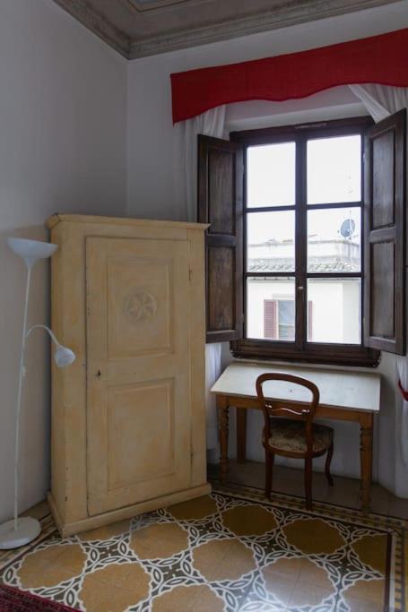 Elegant Apartment Outside Ztl & 10Min From Center Firenze Kültér fotó